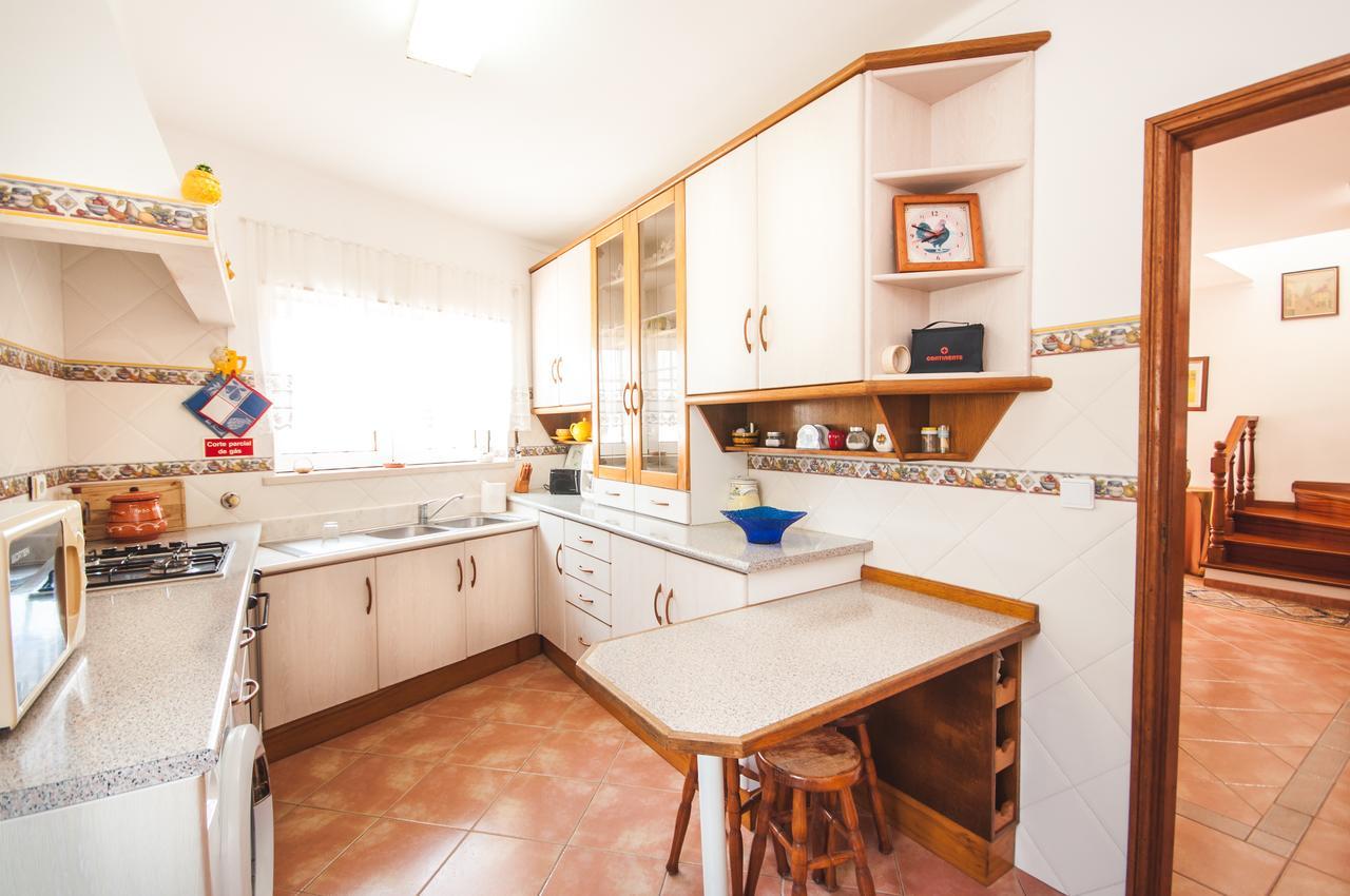 Rivers Nation Surf Camp Bed & Breakfast Atouguia Da Baleia Exterior photo