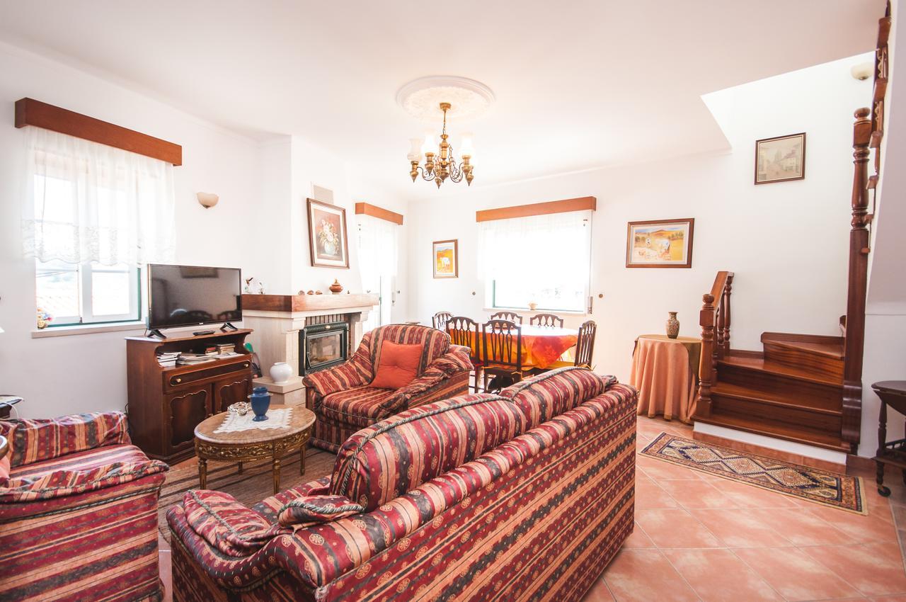 Rivers Nation Surf Camp Bed & Breakfast Atouguia Da Baleia Exterior photo