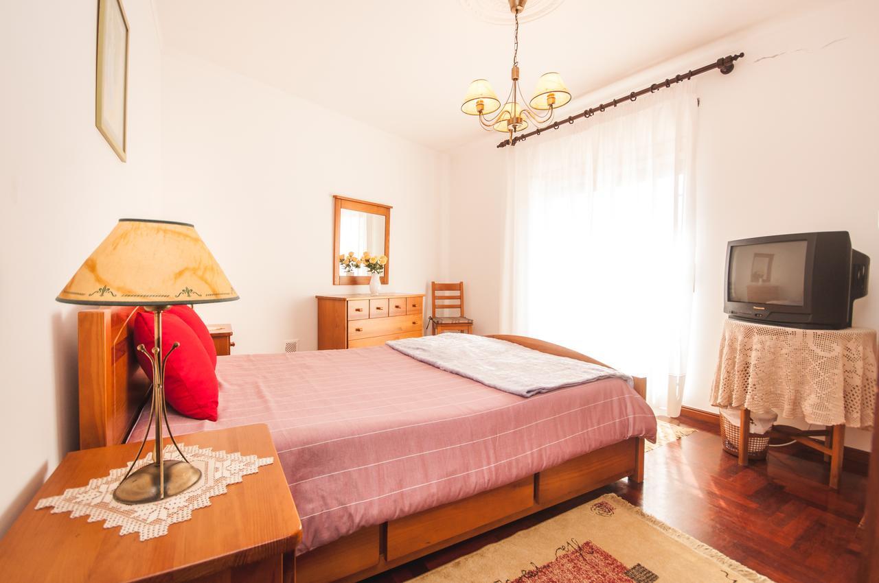Rivers Nation Surf Camp Bed & Breakfast Atouguia Da Baleia Exterior photo